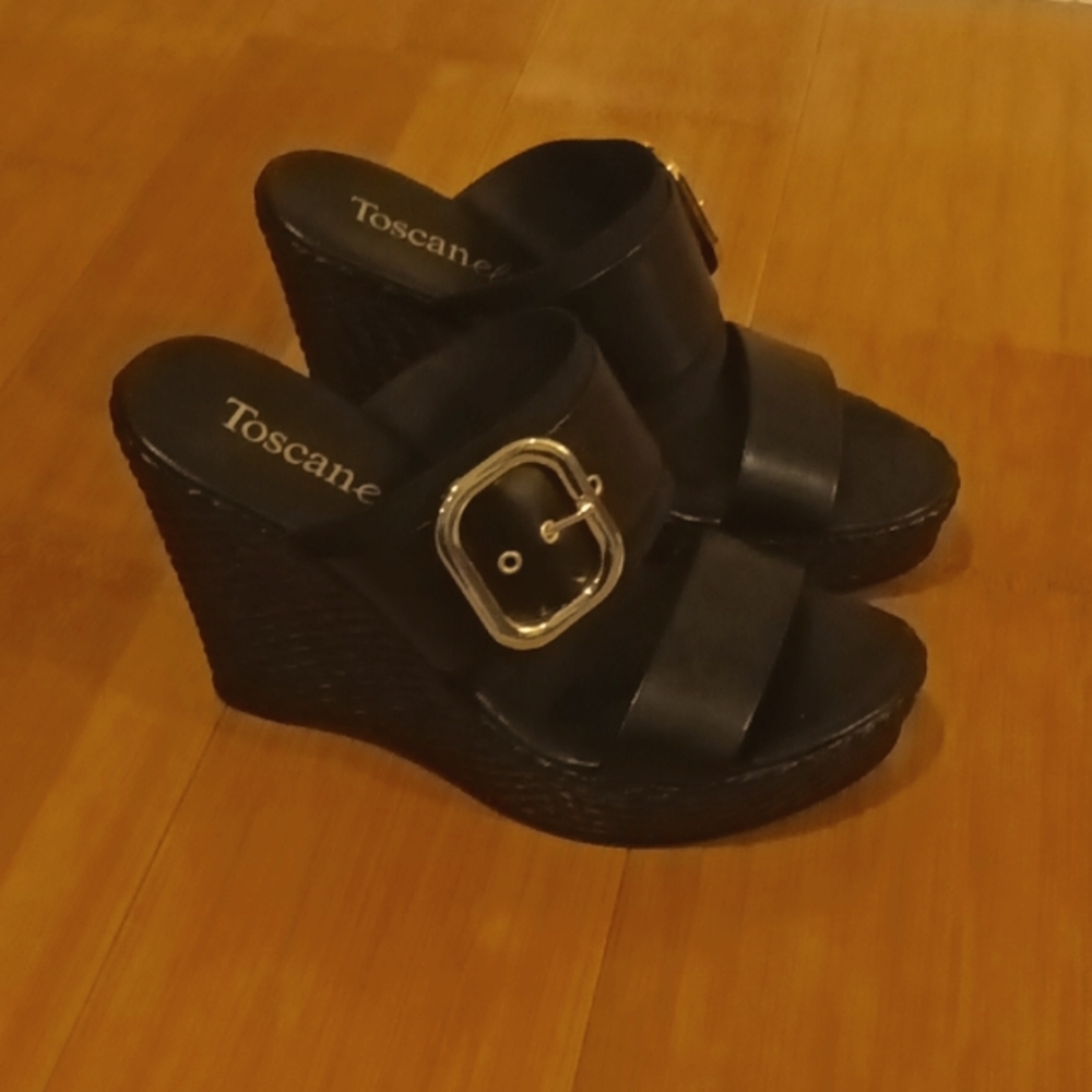 Toscanella Wedge Sandals